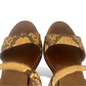 PRADA (matches handbag) snakeskin heels 38